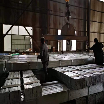 鋼材期貨上漲，熱鍍鋅扁鋼出貨良好